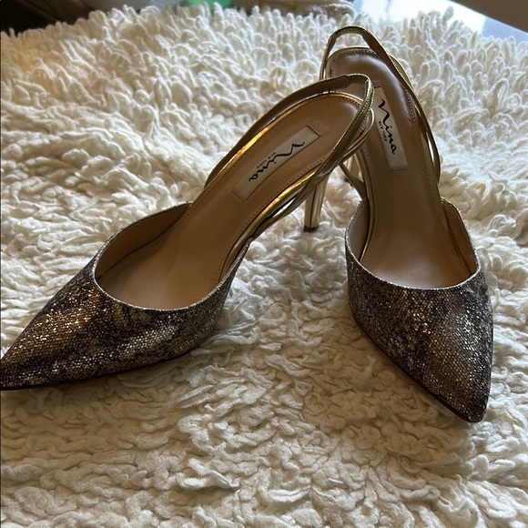 Nina Gold Heels Sparkly Kitten Slingbacks - Picture 3 of 12